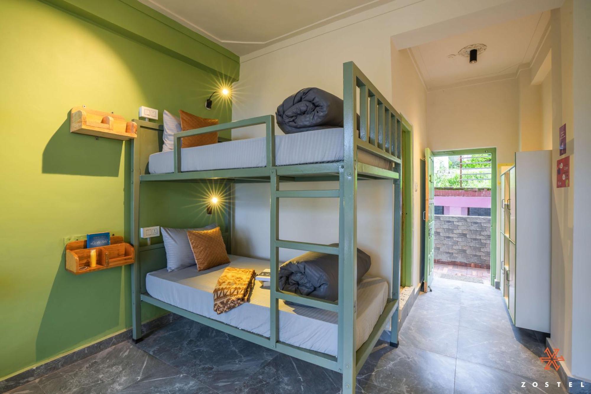 Zostel Dharamkot McLeod Ganj Exterior foto