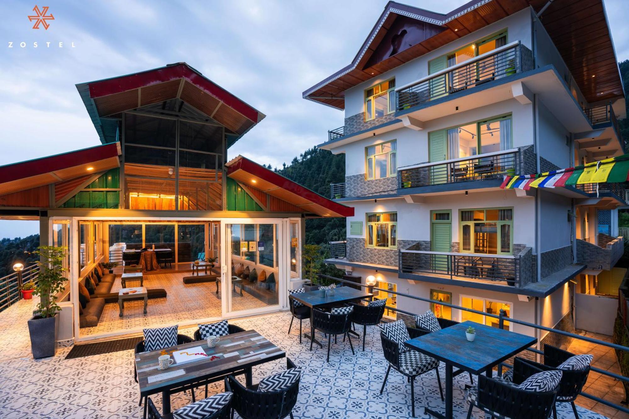 Zostel Dharamkot McLeod Ganj Exterior foto